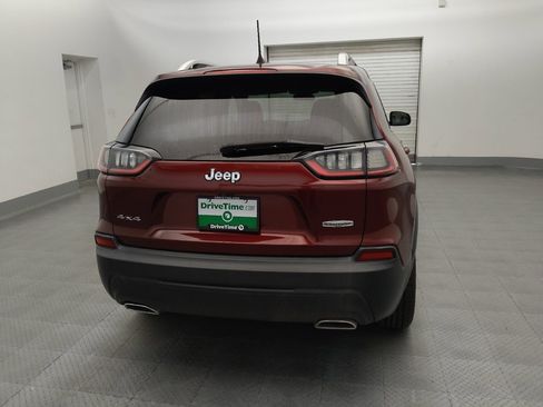 Used 2019 Jeep Cherokee Latitude w/ Cold Weather Group AWD/4WD image 7