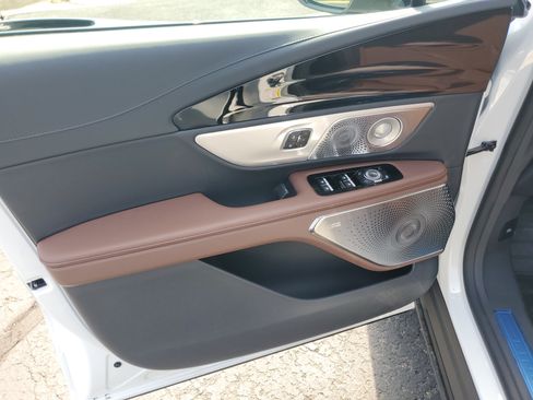 New 2026 Lincoln Nautilus Reserve AWD/4WD image 8