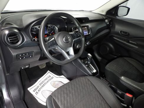 Used 2021 Nissan Kicks S image 10