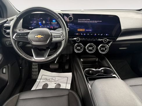 Used 2024 Chevrolet Blazer EV LT AWD/4WD image 10