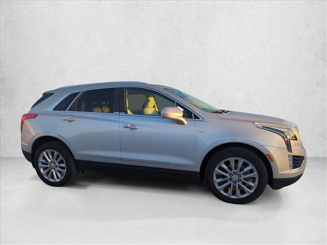 Used 2019 Cadillac XT5 Premium Luxury FWD image 4