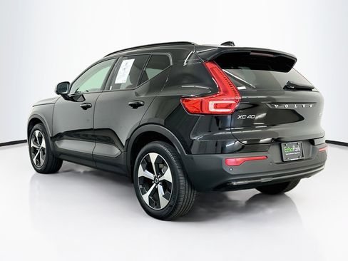 Used 2026 Volvo XC40 B5 Plus AWD/4WD image 5