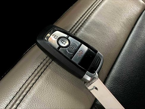 Used 2021 Ford Bronco Wildtrak image 18