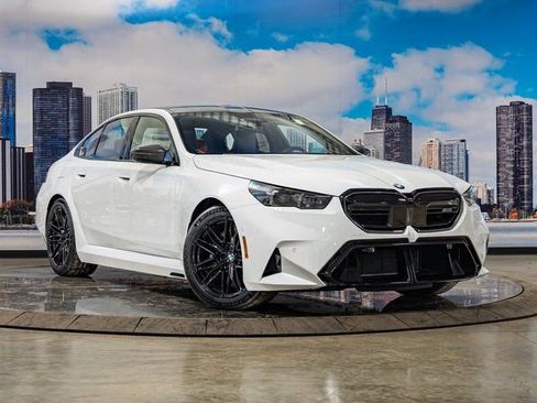 New 2026 BMW M5 w/ Carbon Package image 1