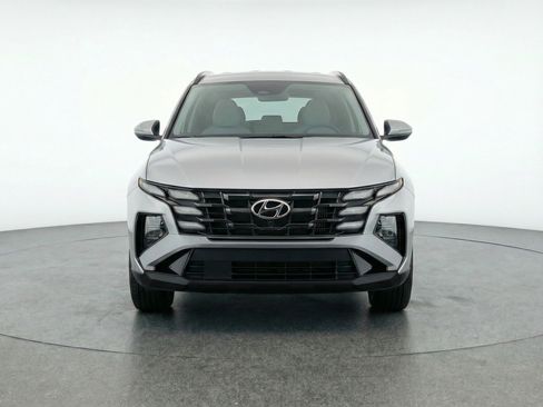 Used 2025 Hyundai Tucson SEL image 2