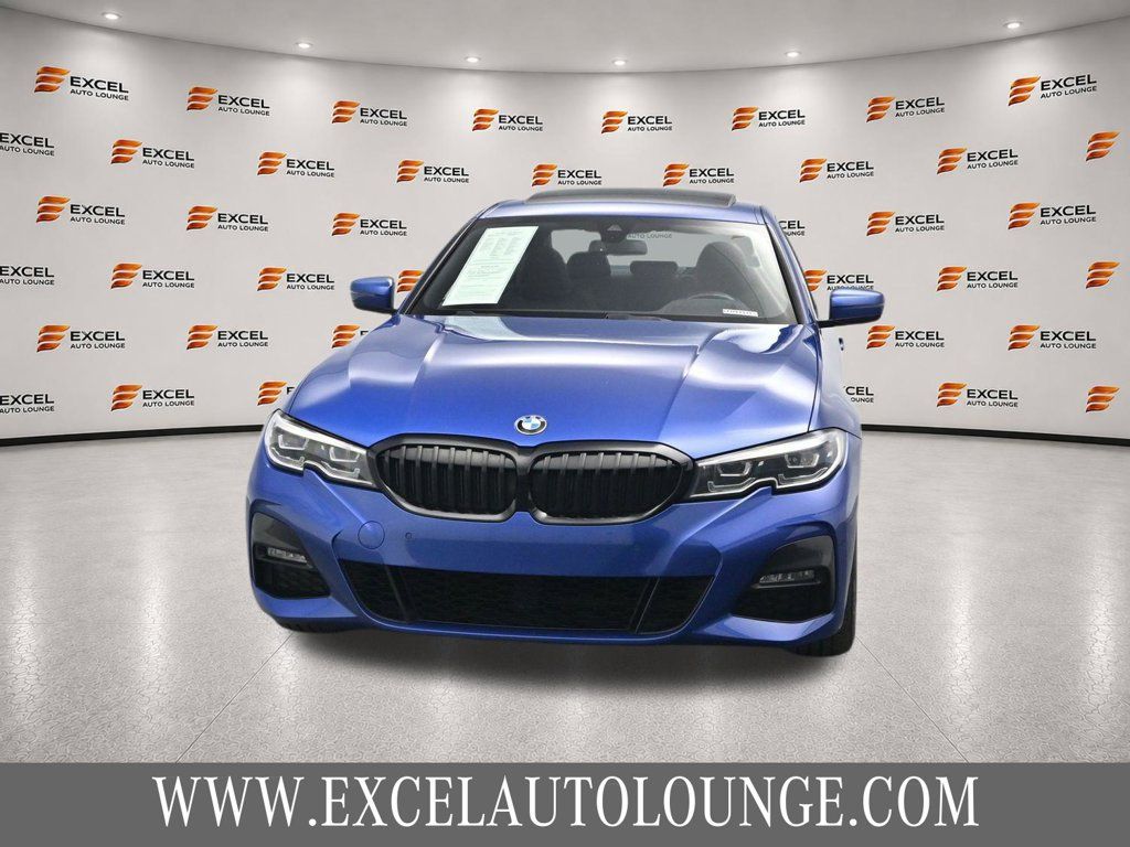 Used 2020 BMW 330i xDrive Sedan w/ M Sport Package AWD/4WD image 8