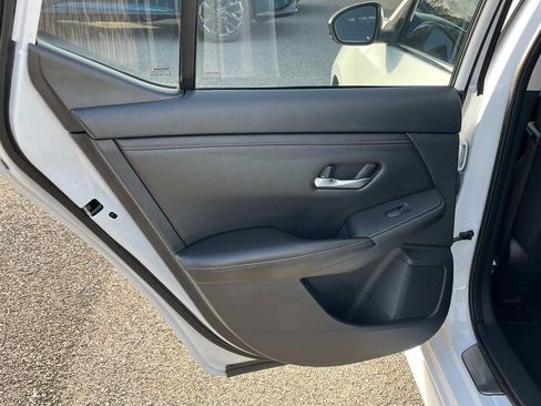 Used 2020 Nissan Sentra SR image 23