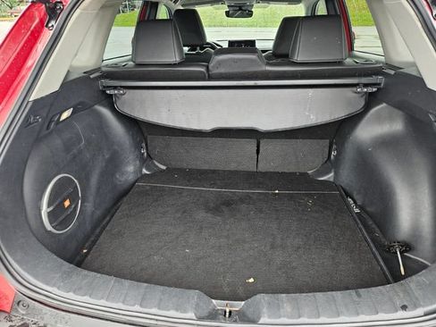 Used 2023 Toyota Corolla Cross XLE w/ Convenience Package FWD image 23
