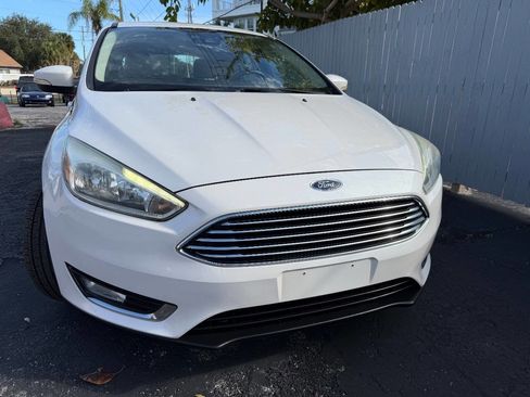 Used 2015 Ford Focus Titanium w/ Titanium Technology Package image 15