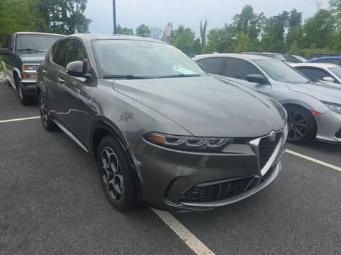 Used 2024 Alfa Romeo Tonale Ti AWD/4WD image 2