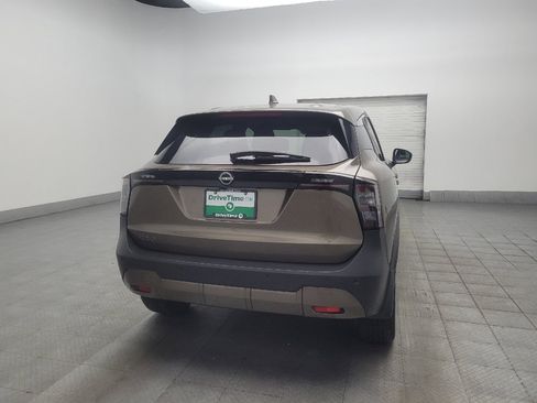 Used 2025 Nissan Kicks SV FWD image 7