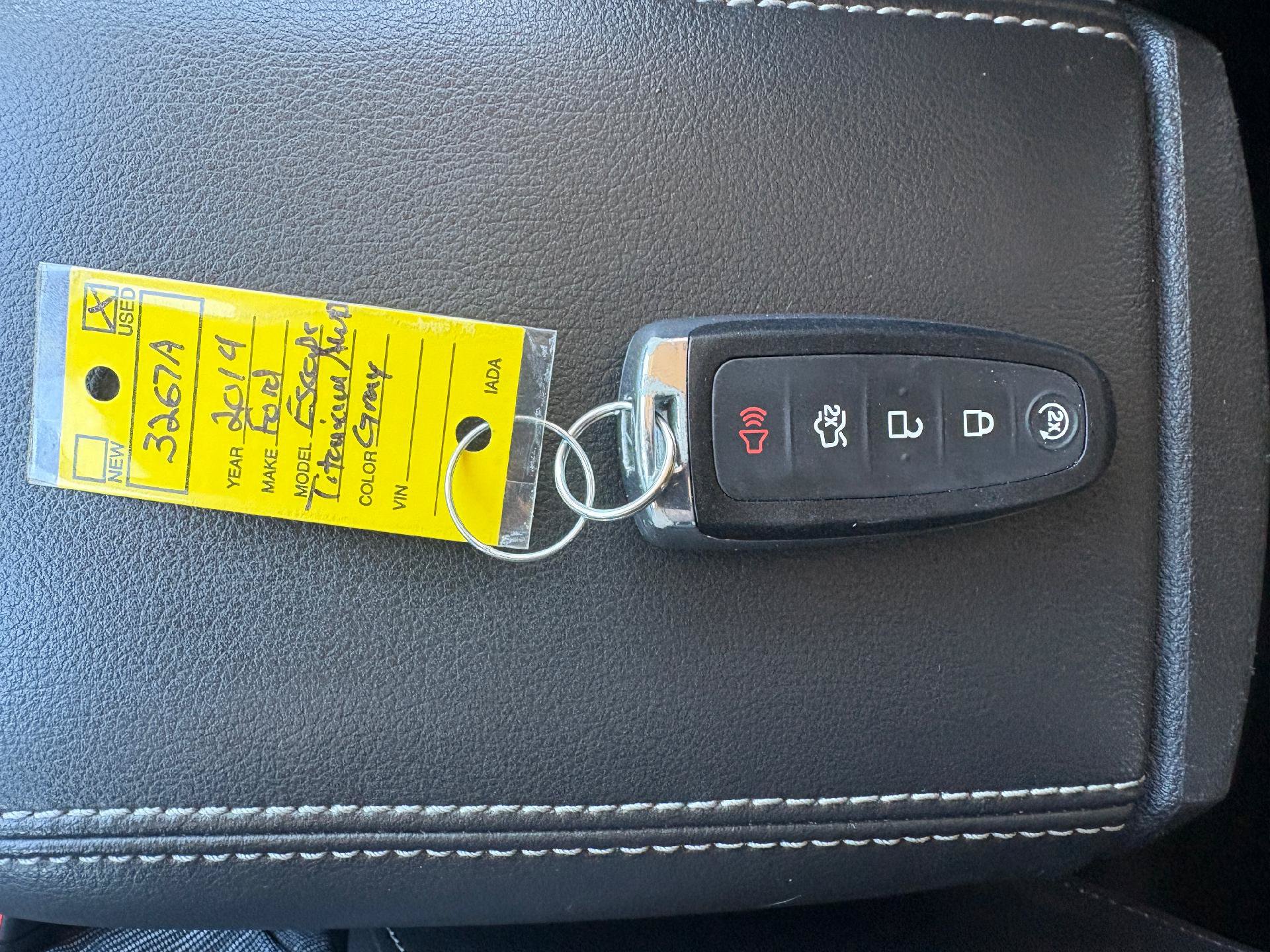 Used 2014 Ford Escape Titanium AWD/4WD image 31