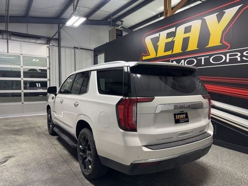 Used 2022 GMC Yukon SLT w/ SLT Premium Package AWD/4WD image 18