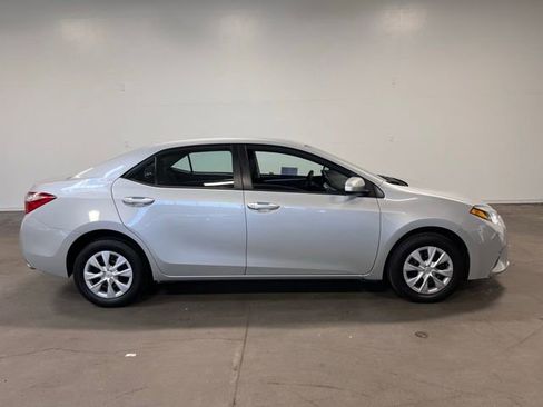 Used 2015 Toyota Corolla L image 2