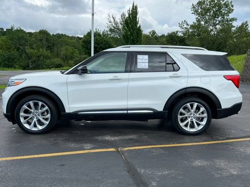Used 2023 Ford Explorer Platinum w/ Equipment Group 601A AWD/4WD image 46