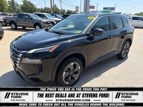 Used 2025 Nissan Rogue SV AWD/4WD image 7