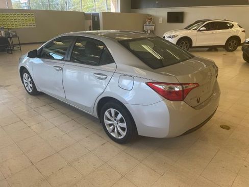 Used 2015 Toyota Corolla LE FWD image 8