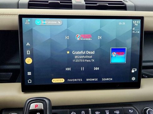 Used 2022 Land Rover Defender 110 X-Dynamic HSE image 19