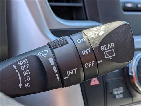 Used 2014 Toyota Highlander XLE image 10