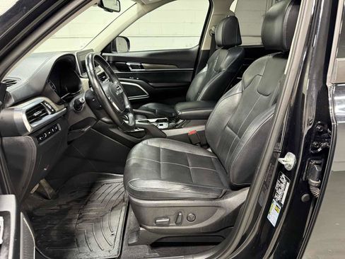 Used 2022 Kia Telluride EX w/ EX Premium Package image 15