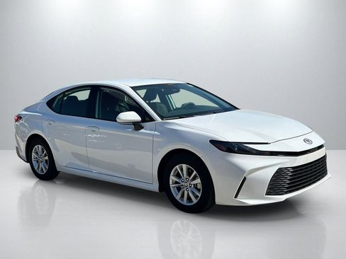 Certified 2025 Toyota Camry LE FWD image 3
