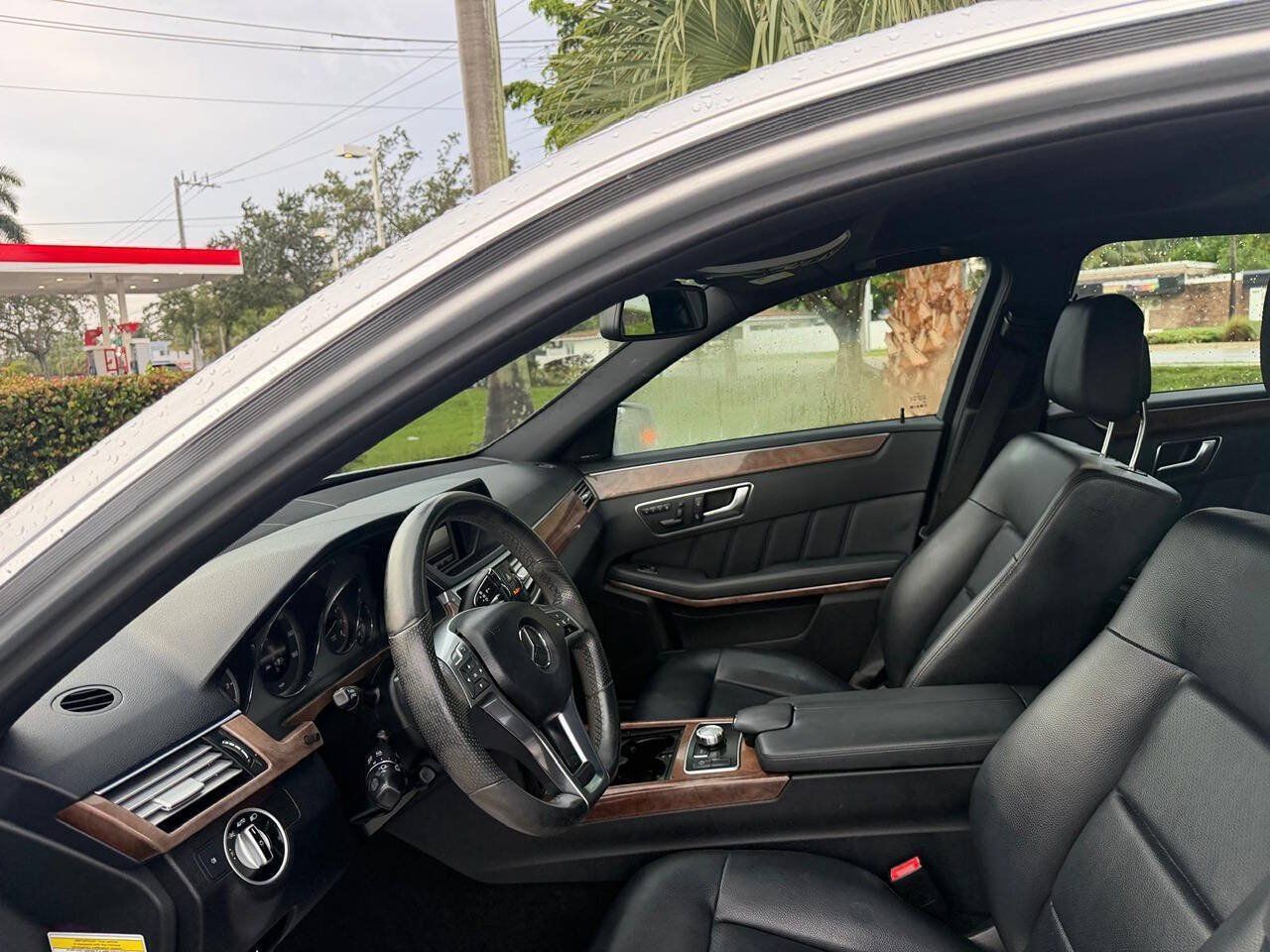 Used 2013 Mercedes-Benz E 350 4MATIC Sedan w/ Premium 2 Pkg image 11