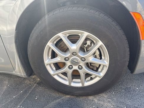 Certified 2023 Chrysler Pacifica Touring-L FWD image 6
