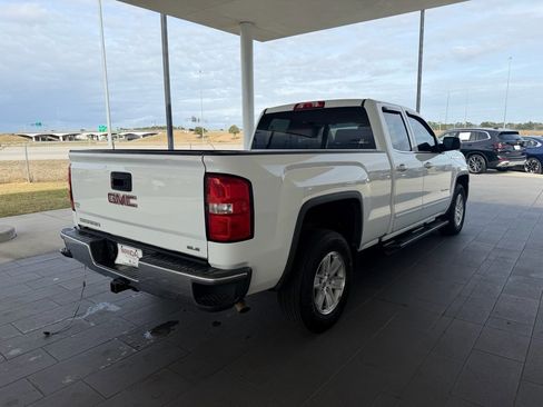 Used 2018 GMC Sierra 1500 SLE w/ SLE Value Package image 5