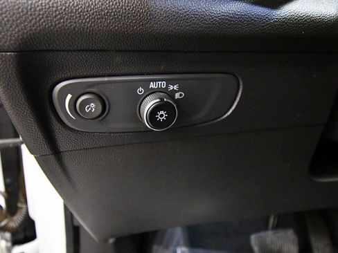 Used 2022 Buick Envision Preferred image 18