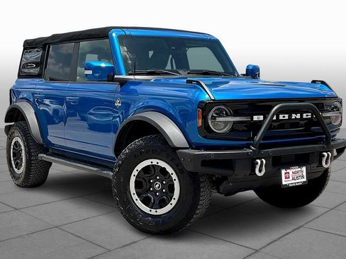 Used 2022 Ford Bronco Outer Banks w/ Sasquatch Package image 2