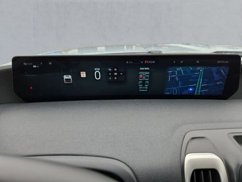 Certified 2025 Ford Expedition Active image 16