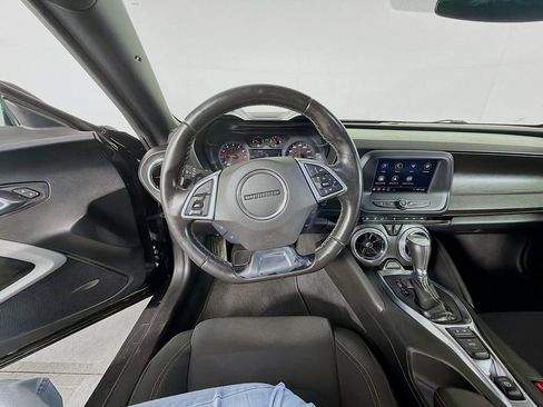 Used 2020 Chevrolet Camaro LS RWD image 18