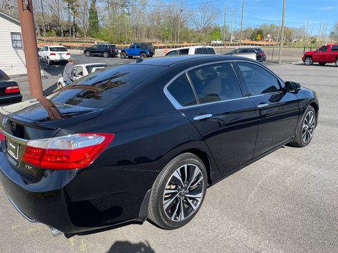 Used 2014 Honda Accord EX-L image 6