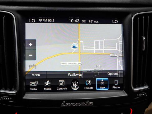 Used 2017 Maserati Levante w/ Luxury Package AWD/4WD image 24
