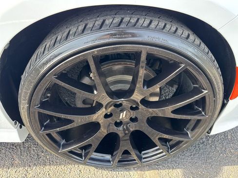 Used 2019 Dodge Charger R/T w/ Blacktop Package RWD image 39