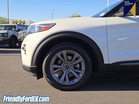 Certified 2023 Ford Explorer XLT w/ Equipment Group 202A RWD image 5