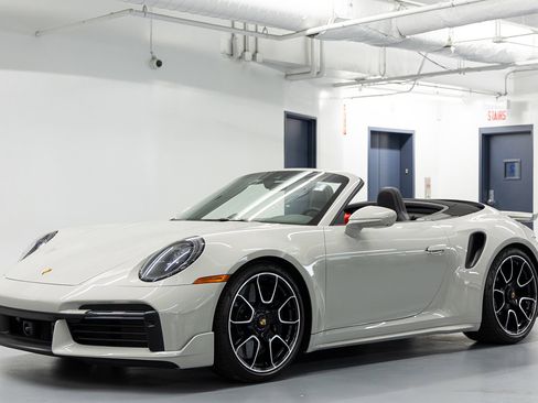 Used 2025 Porsche 911 Turbo S w/ 911 Turbo Sportdesign Package image 1