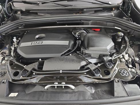 Used 2025 BMW X1 xDrive28i w/ Technology Package image 34