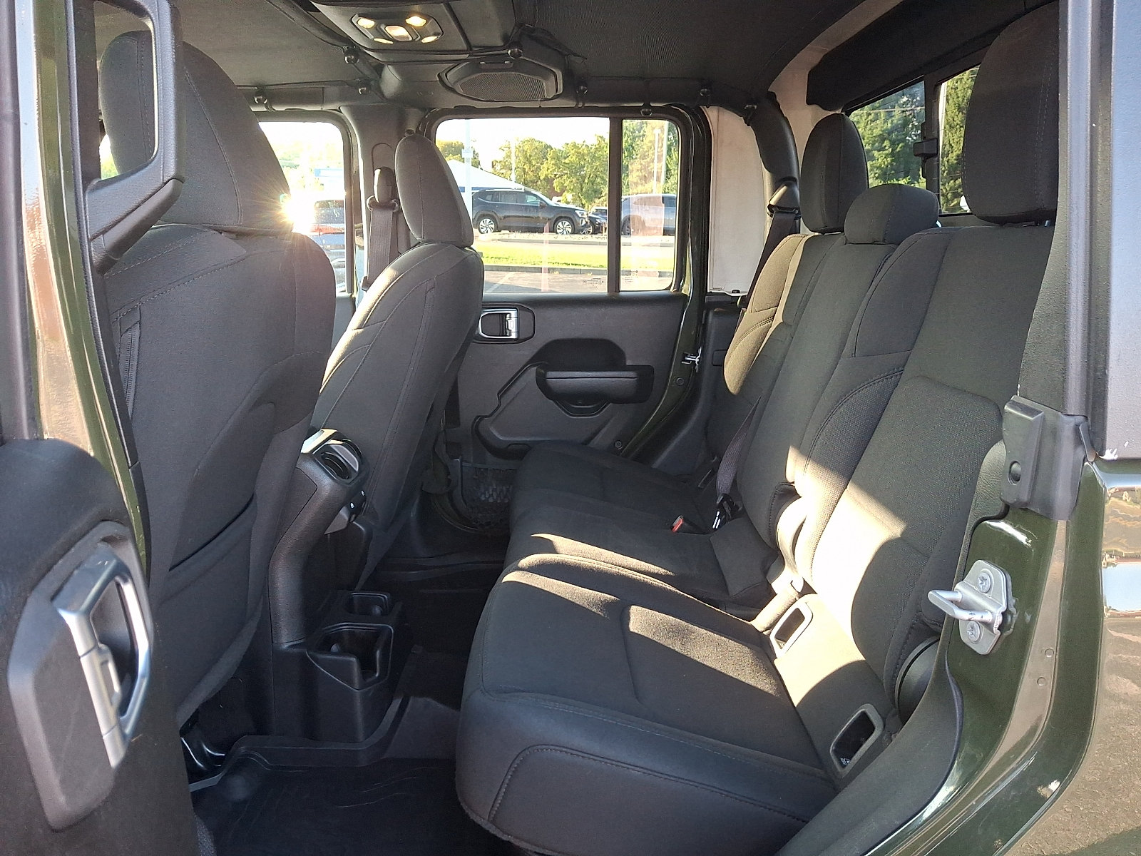 Used 2022 Jeep Gladiator Sport AWD/4WD image 10