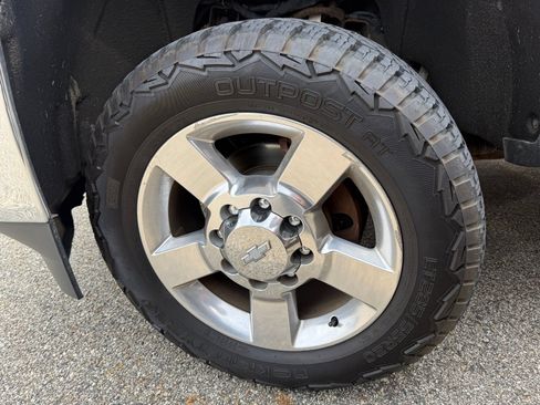Used 2016 Chevrolet Silverado 2500 LTZ w/ LTZ Plus Package AWD/4WD image 7