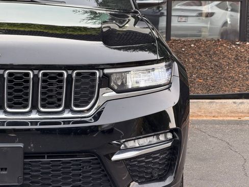 Used 2022 Jeep Grand Cherokee Limited 4xe w/ Luxury Tech Group II AWD/4WD image 5