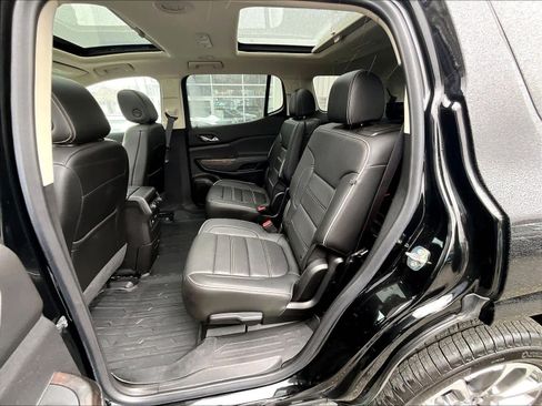 Used 2023 GMC Acadia Denali w/ Denali Ultimate Package image 16