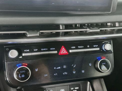 Used 2025 Hyundai Santa Cruz SEL FWD image 24