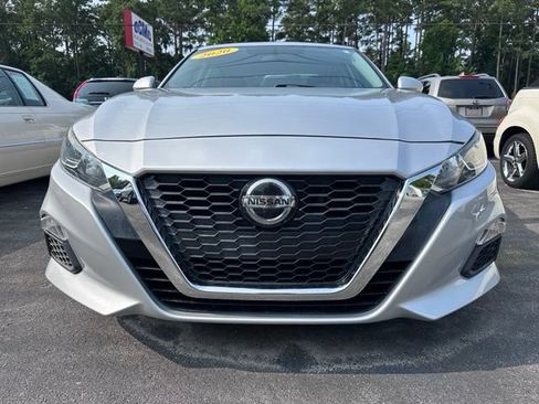 Used 2020 Nissan Altima 2.5 S FWD image 2