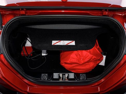 Used 2025 Ferrari Roma Spider RWD image 20