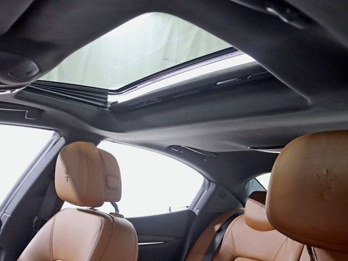 Used 2018 Maserati Ghibli S Q4 image 30