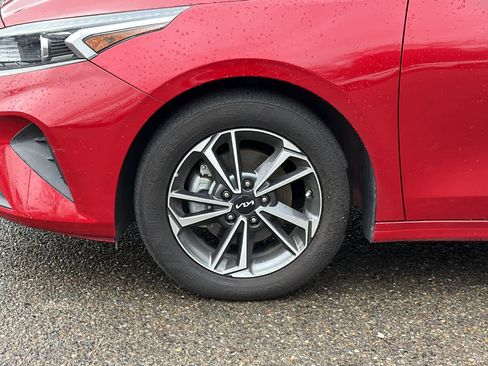 Used 2023 Kia Forte LXS w/ LXS Technology Package image 8