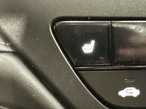 Used 2023 Honda Accord EX image 18
