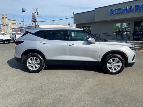 Used 2022 Chevrolet Blazer LT FWD image 8