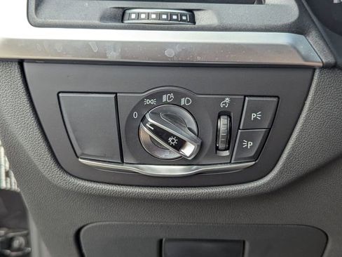 Certified 2025 BMW X4 xDrive30i image 29